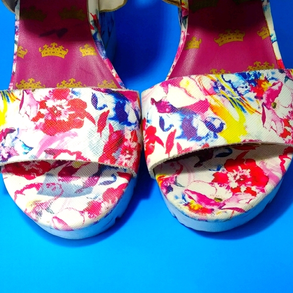 Juicy couture wedges - Picture 6 of 16